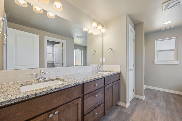 683 N Willitts Street, Sisters, OR 97759