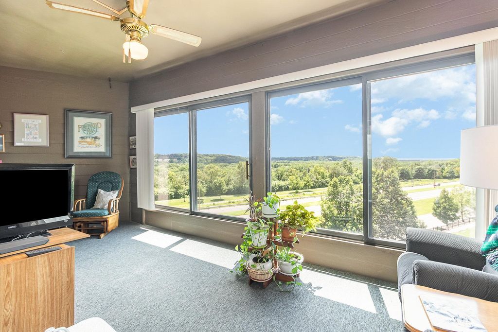2265 Youngman Avenue 508E, Saint Paul, MN 55116