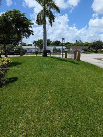 8380 S Missionwood Circle C-II, Miramar, FL 33025