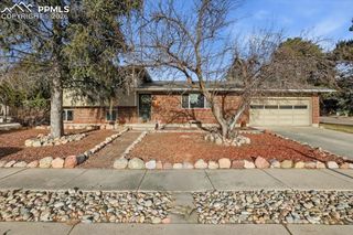 2918 Flintridge Square, Colorado Springs, CO 80918