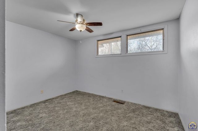 1401 SW Cornwall ST, Topeka, KS 66611