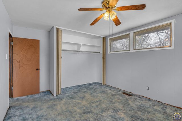 1401 SW Cornwall ST, Topeka, KS 66611