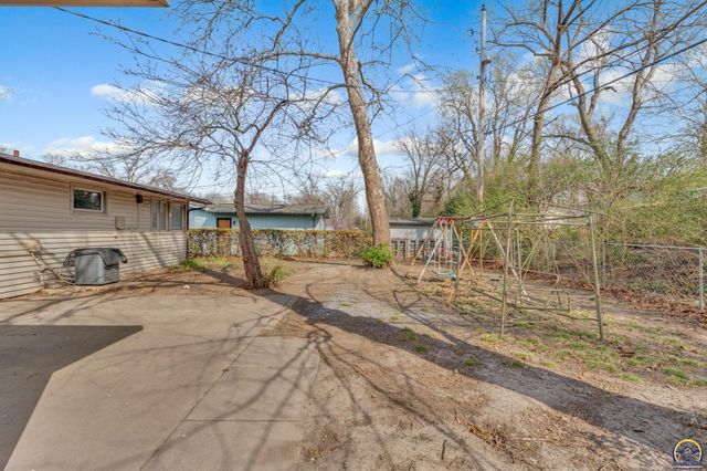 1401 SW Cornwall ST, Topeka, KS 66611