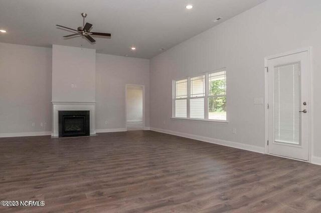 2056 Royal Pines Drive, New Bern, NC 28560