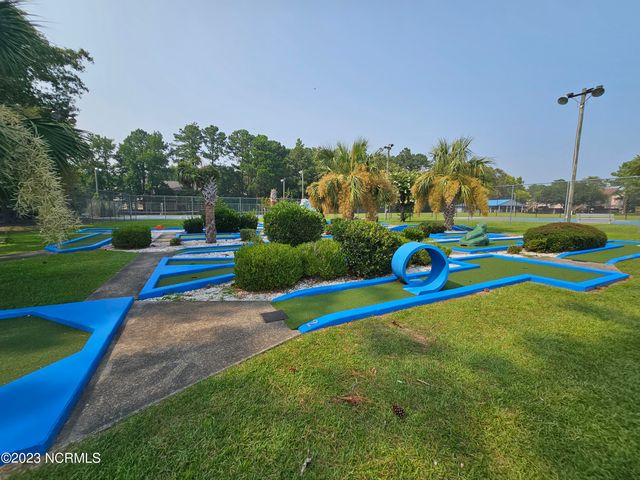 2056 Royal Pines Drive, New Bern, NC 28560