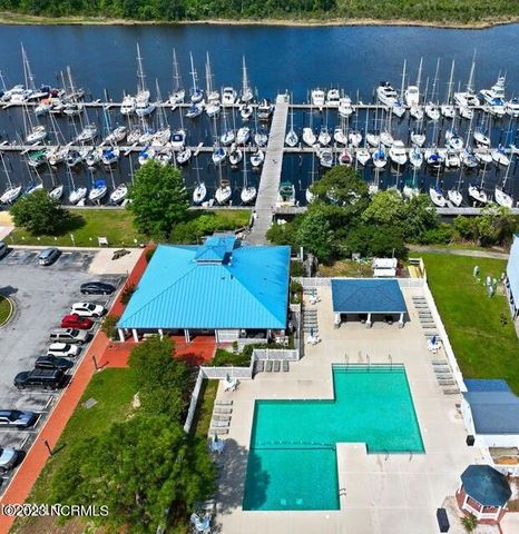 2056 Royal Pines Drive, New Bern, NC 28560