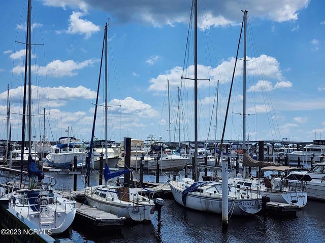 2056 Royal Pines Drive, New Bern, NC 28560