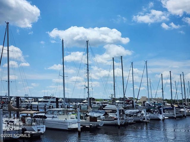 2056 Royal Pines Drive, New Bern, NC 28560
