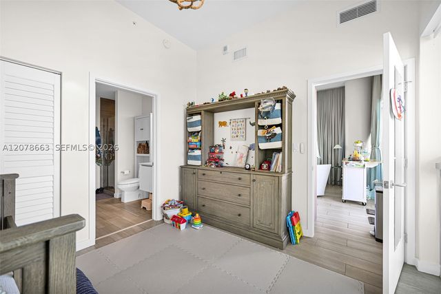 1600 SW 1st Ave 802, Miami, FL 33129