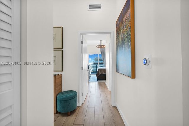 1600 SW 1st Ave 802, Miami, FL 33129
