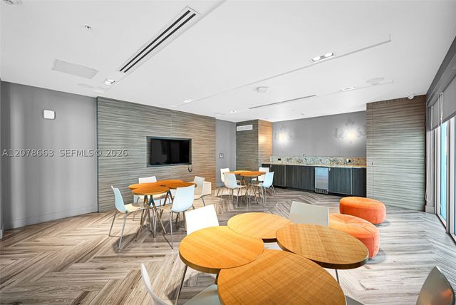 1600 SW 1st Ave 802, Miami, FL 33129