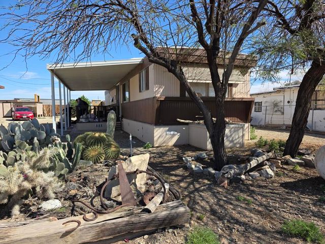 9554 Avenue E, Bombay Beach, CA 92257