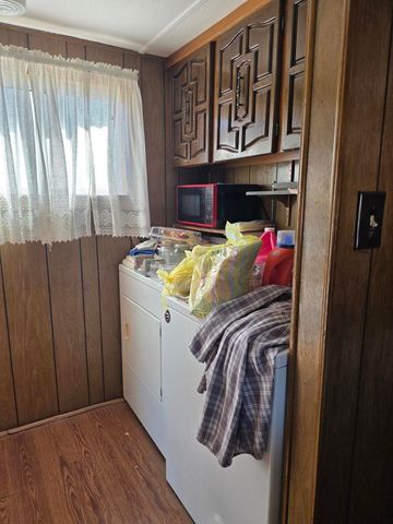 9554 Avenue E, Bombay Beach, CA 92257