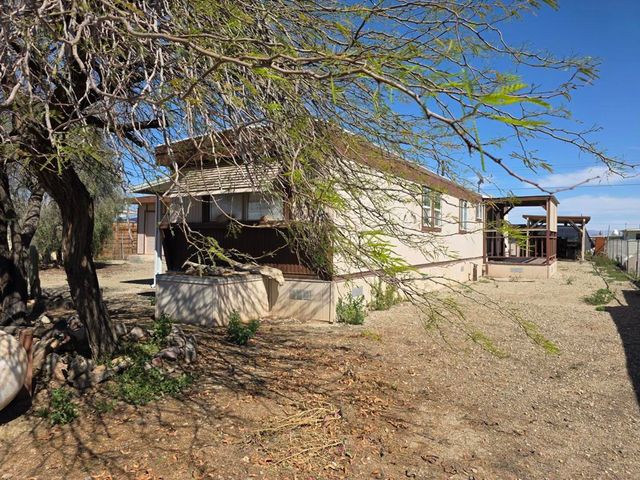 9554 Avenue E, Bombay Beach, CA 92257