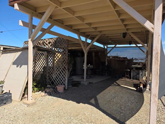 9554 Avenue E, Bombay Beach, CA 92257