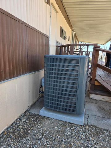 9554 Avenue E, Bombay Beach, CA 92257