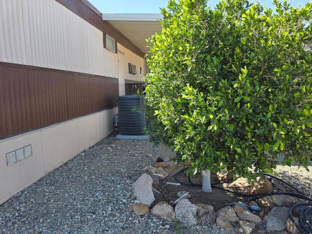 9554 Avenue E, Bombay Beach, CA 92257