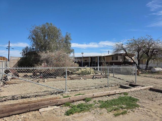 9554 Avenue E, Bombay Beach, CA 92257