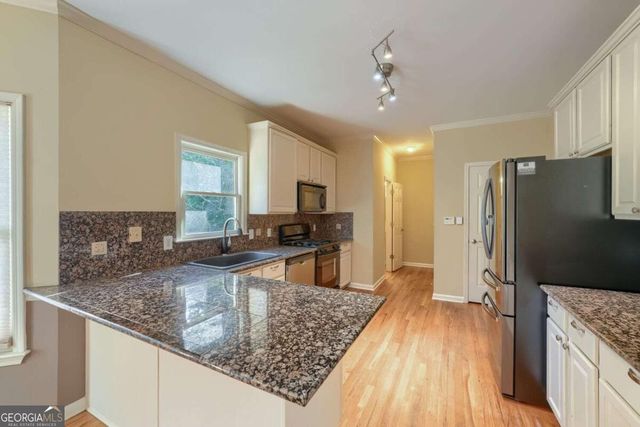 525 Sartain Court, Johns Creek, GA 30097
