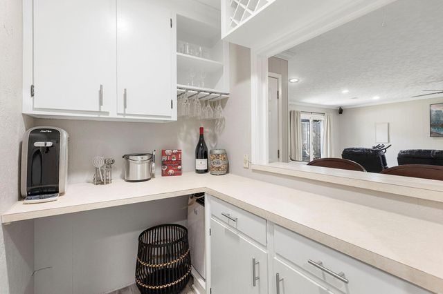 443 E Gaywood Drive, Houston, TX 77079