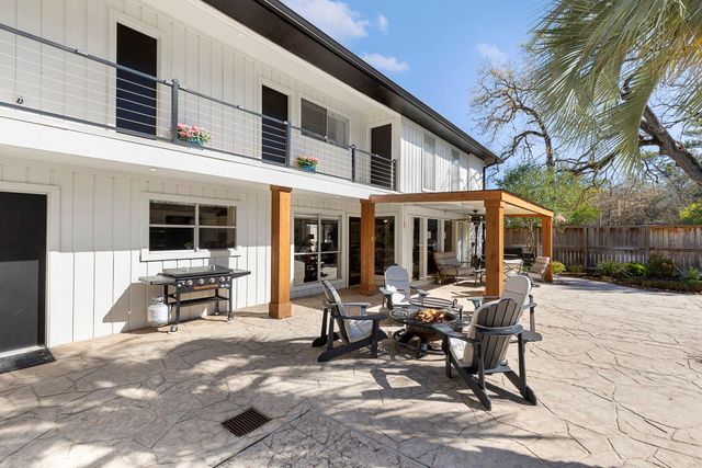 443 E Gaywood Drive, Houston, TX 77079