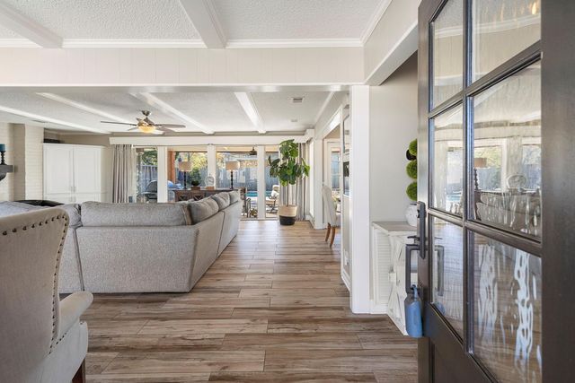 443 E Gaywood Drive, Houston, TX 77079