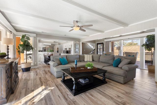 443 E Gaywood Drive, Houston, TX 77079