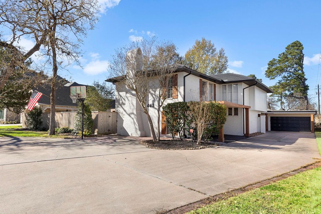 443 E Gaywood Drive, Houston, TX 77079