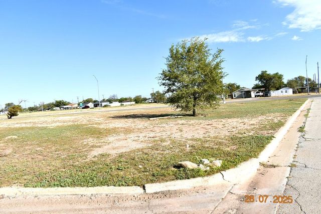 1914 Idalou Road, Lubbock, TX 79403