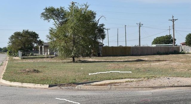 1914 Idalou Road, Lubbock, TX 79403