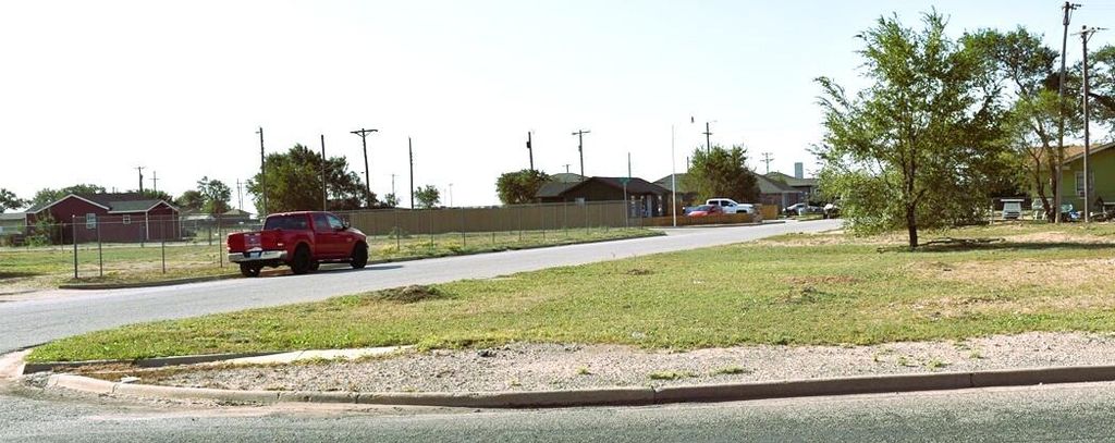 1914 Idalou Road, Lubbock, TX 79403