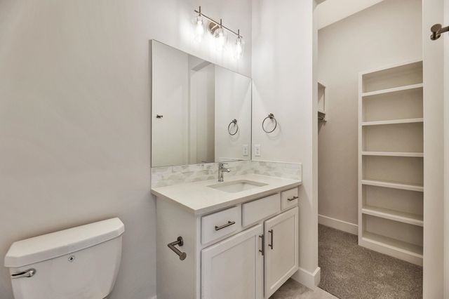 832 N Speyside Cir, Andover, KS 67002