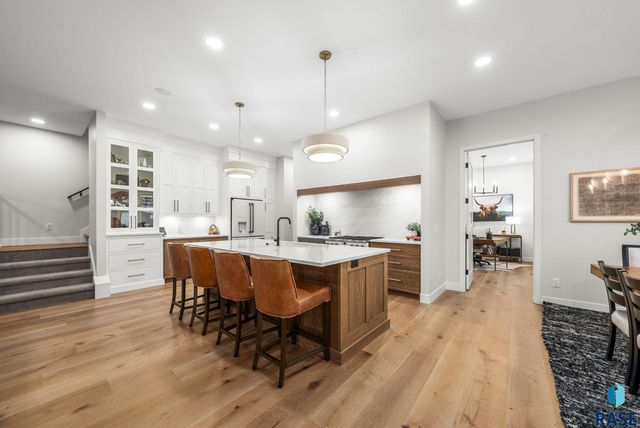 2100 N Marlowe Ave Avenue, Sioux Falls, SD 57110