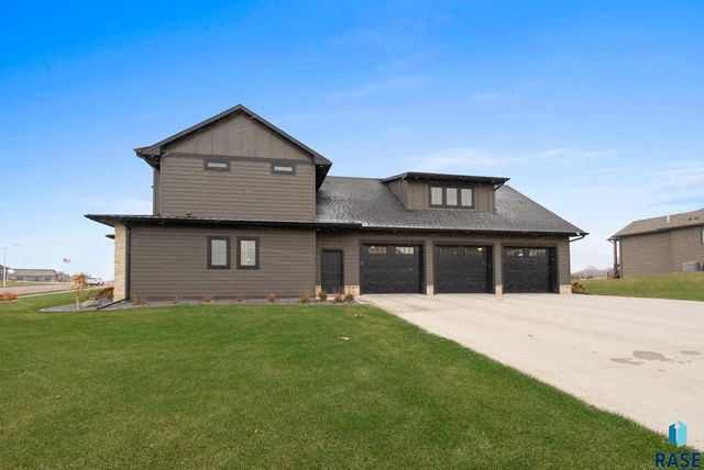 2100 N Marlowe Ave Avenue, Sioux Falls, SD 57110