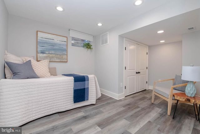 136 DUMBARTON RD, Baltimore, MD 21212