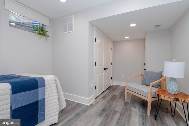 136 DUMBARTON RD, Baltimore, MD 21212