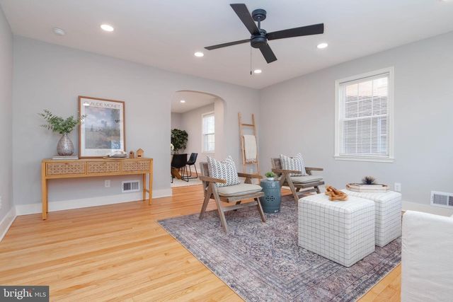 136 DUMBARTON RD, Baltimore, MD 21212