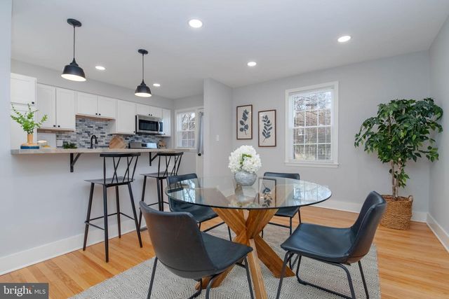 136 DUMBARTON RD, Baltimore, MD 21212