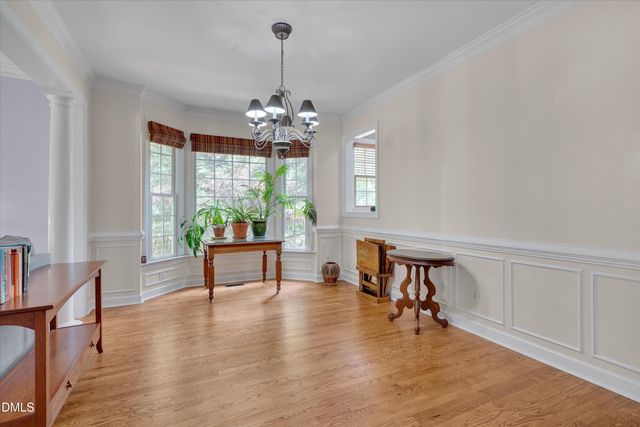 504 Manor Rdg Drive, Carrboro, NC 27510