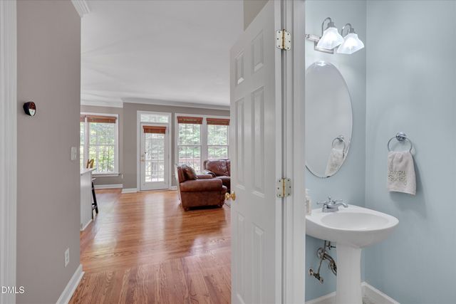 504 Manor Rdg Drive, Carrboro, NC 27510