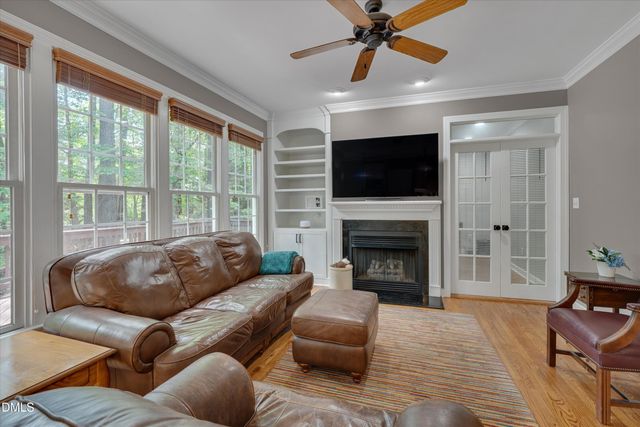 504 Manor Rdg Drive, Carrboro, NC 27510