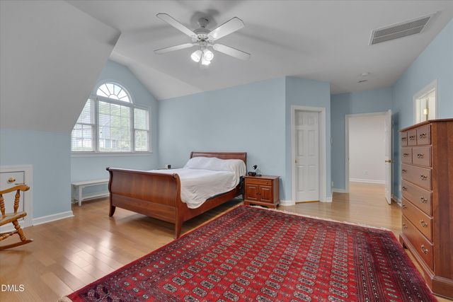 504 Manor Rdg Drive, Carrboro, NC 27510