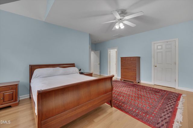 504 Manor Rdg Drive, Carrboro, NC 27510