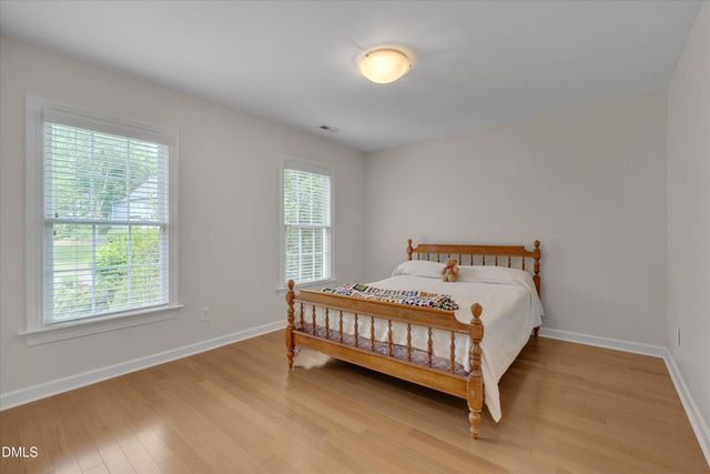 504 Manor Rdg Drive, Carrboro, NC 27510