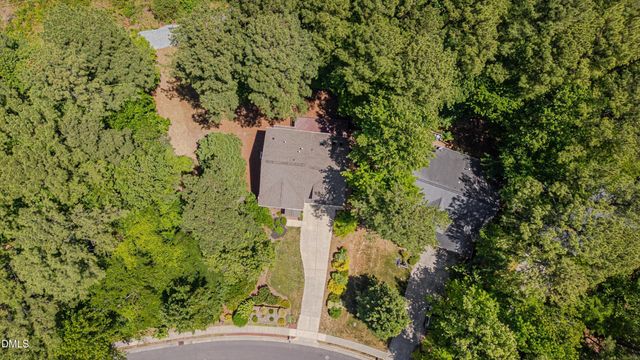 504 Manor Rdg Drive, Carrboro, NC 27510
