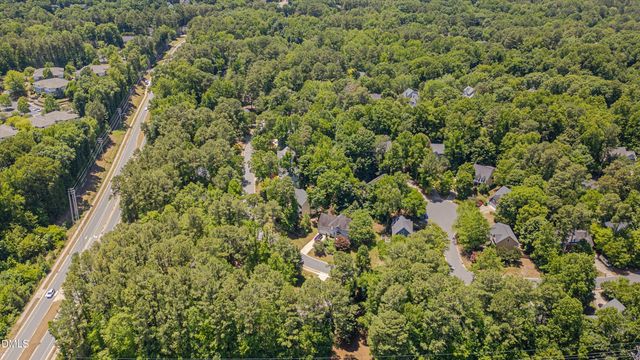 504 Manor Rdg Drive, Carrboro, NC 27510