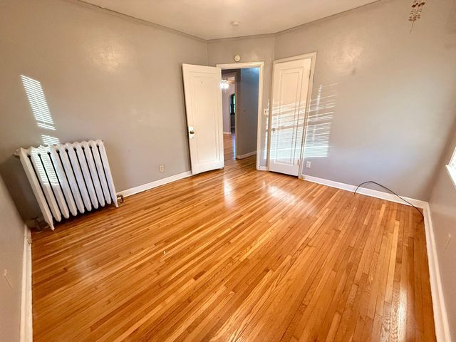 751 Cottage Avenue E, Saint Paul, MN 55106