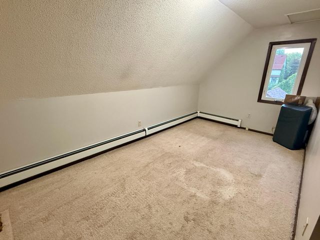 751 Cottage Avenue E, Saint Paul, MN 55106