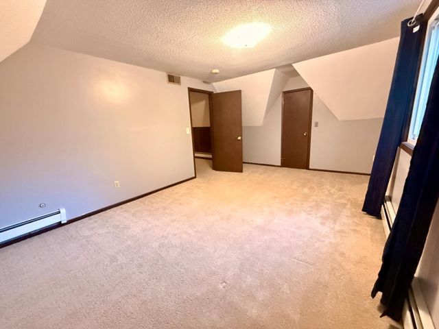 751 Cottage Avenue E, Saint Paul, MN 55106
