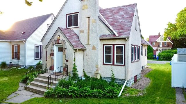 751 Cottage Avenue E, Saint Paul, MN 55106